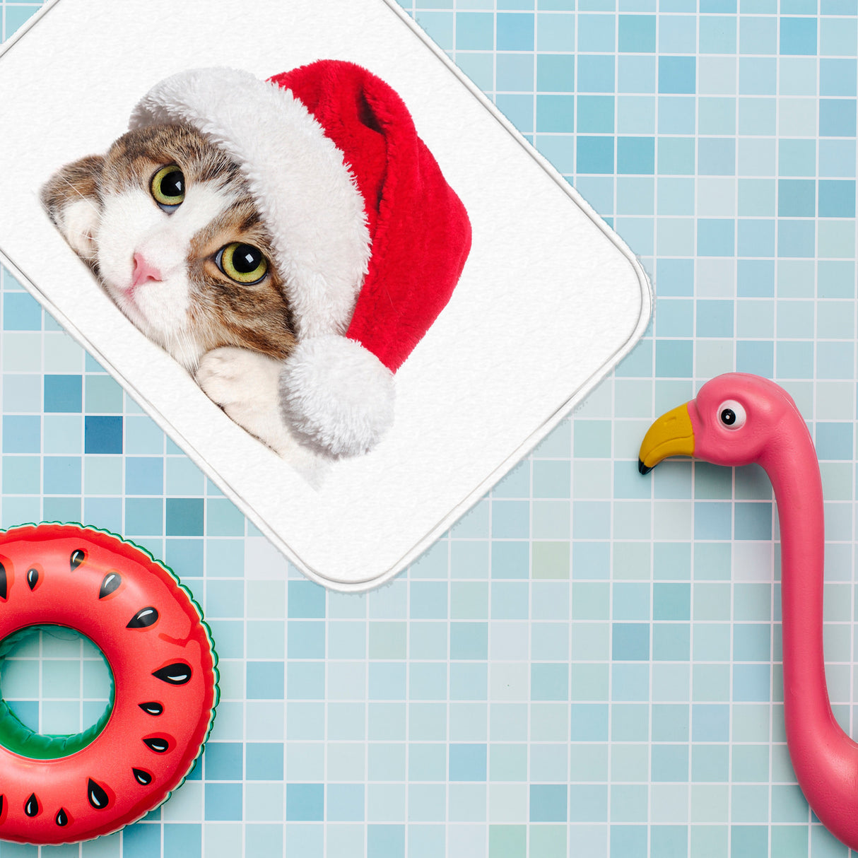 Badematte mit niedlicher Katze und Weihnachtsmütze