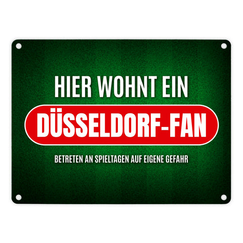 Hier wohnt ein Düsseldorf-Fan Metallschild mit Rasen Motiv