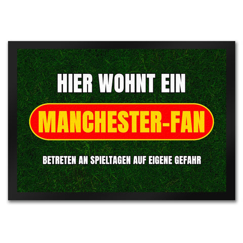 Hier wohnt ein Manchester-Fan Fußmatte in 35x50 cm mit Rasenmotiv