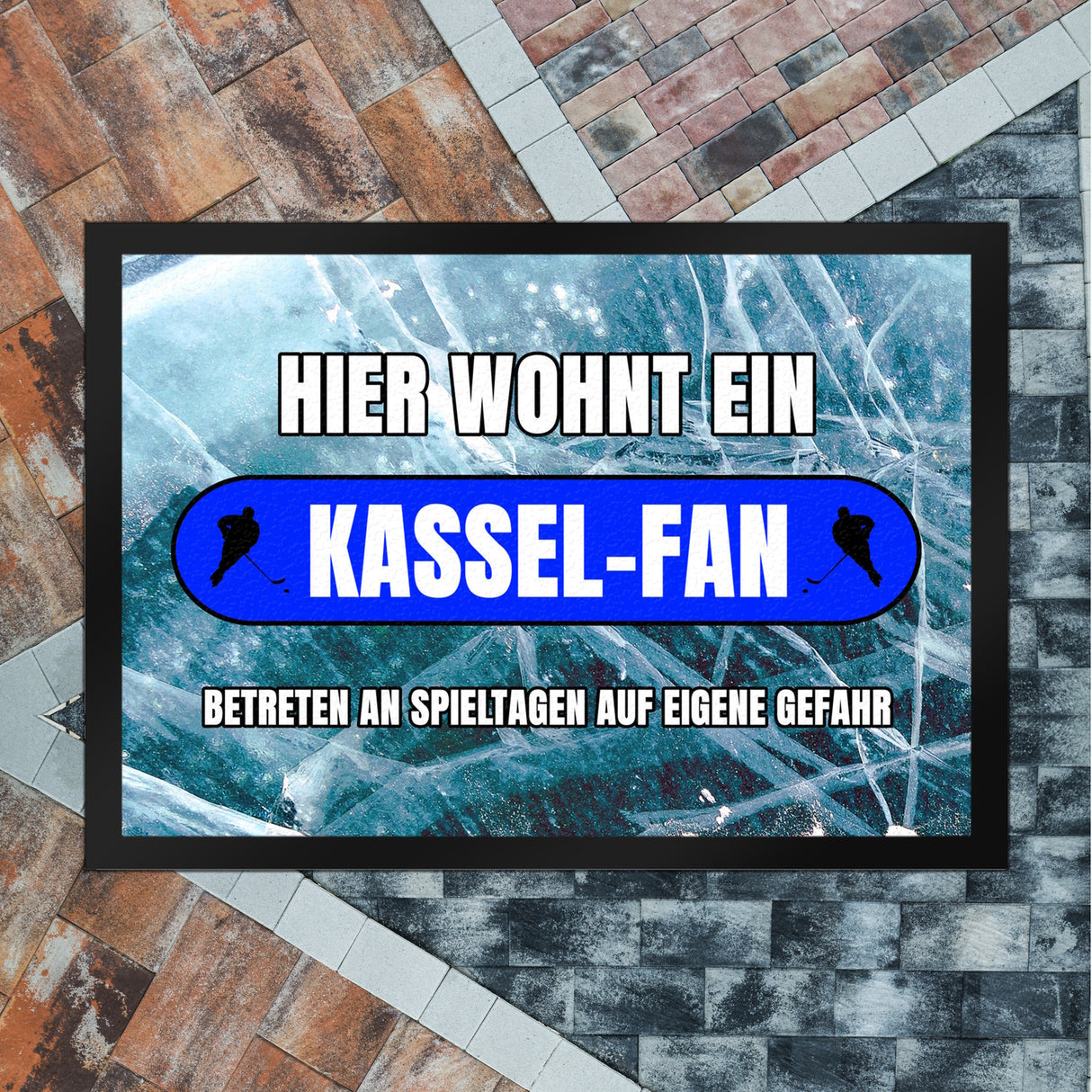 Hier wohnt ein Kassel-Fan Fußmatte in 35x50 cm mit Eishallen Boden-Motiv