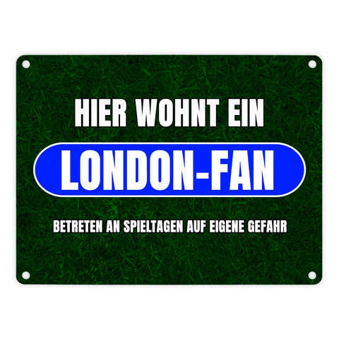 Hier wohnt ein London-Fan Metallschild in 15x20 cm mit Rasenmotiv