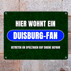 Hier wohnt ein Duisburg-Fan Metallschild in 15x20 cm mit Rasenmotiv