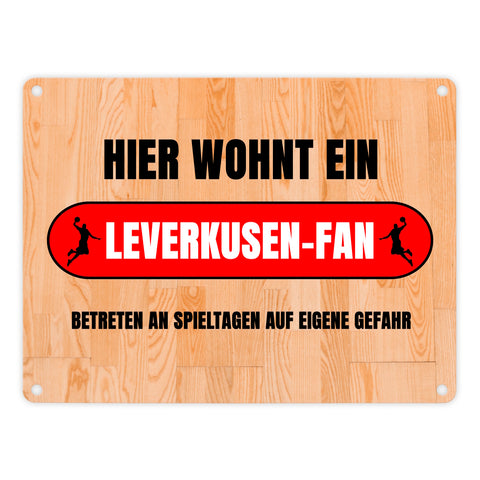 Hier wohnt ein Leverkusen-Fan Metallschild in 15x20 cm mit Turnhallenboden Motiv