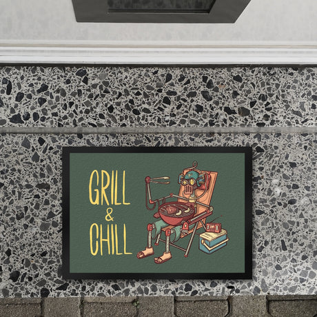 Fußmatte mit Grillmeister Motiv - Retro Grillroboter mit Spruch: Grill & Chill