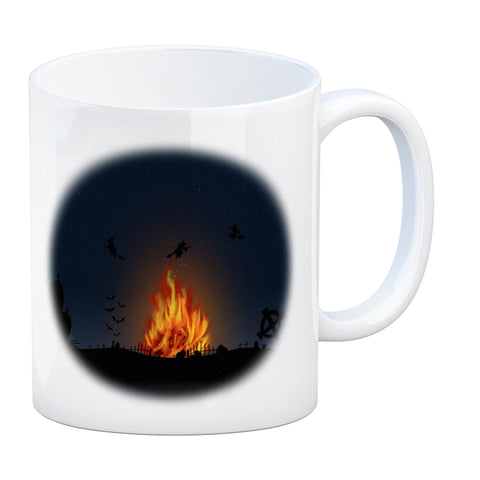 Kaffeetasse mit gruseligem Hexenfeuer Motiv und Spruch - Happy Halloween