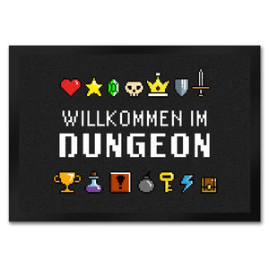 Willkommen im Dungeon Fußmatte für Gamer mit bunten Pixel-Items