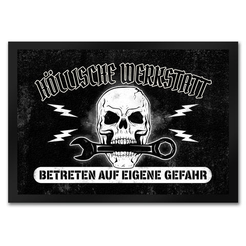 Höllische Werkstatt Fußmatte mit Totenkopf Motiv