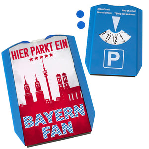 Hier parkt ein Bayern Fan Parkscheibe in Vereinsfarben