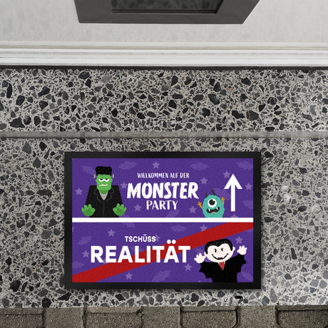 Willkommen auf der Monsterparty Ortsschild Fußmatte in 35x50 cm mit Spruch