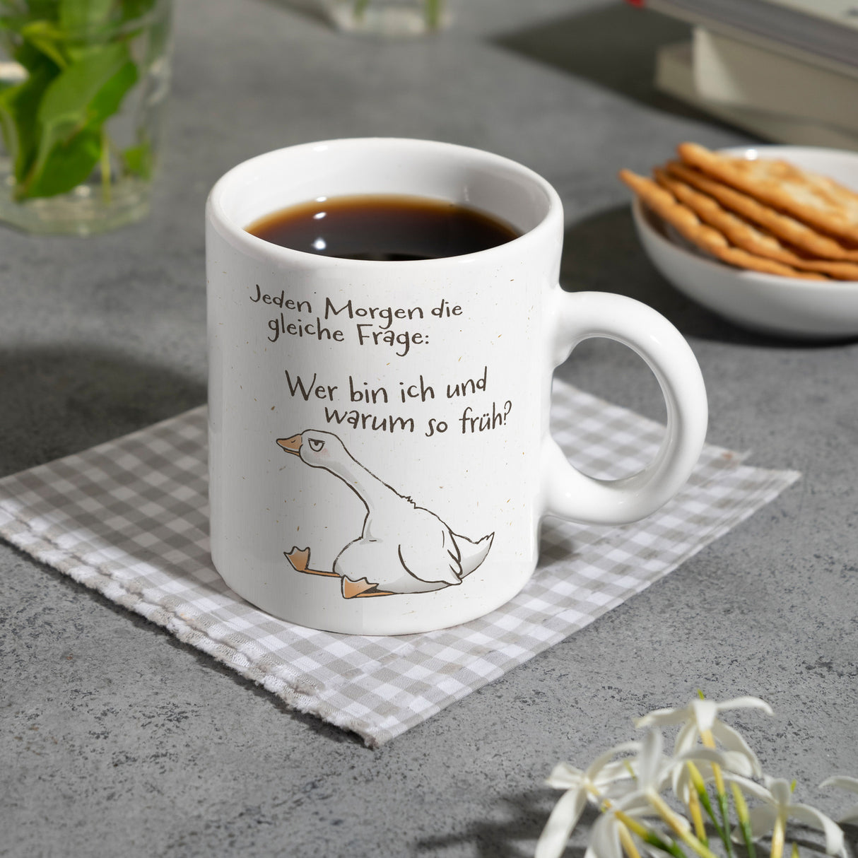 Gilbert die Gans Kaffeebecher mit Spruch Jeden Morgen die gleiche Frage