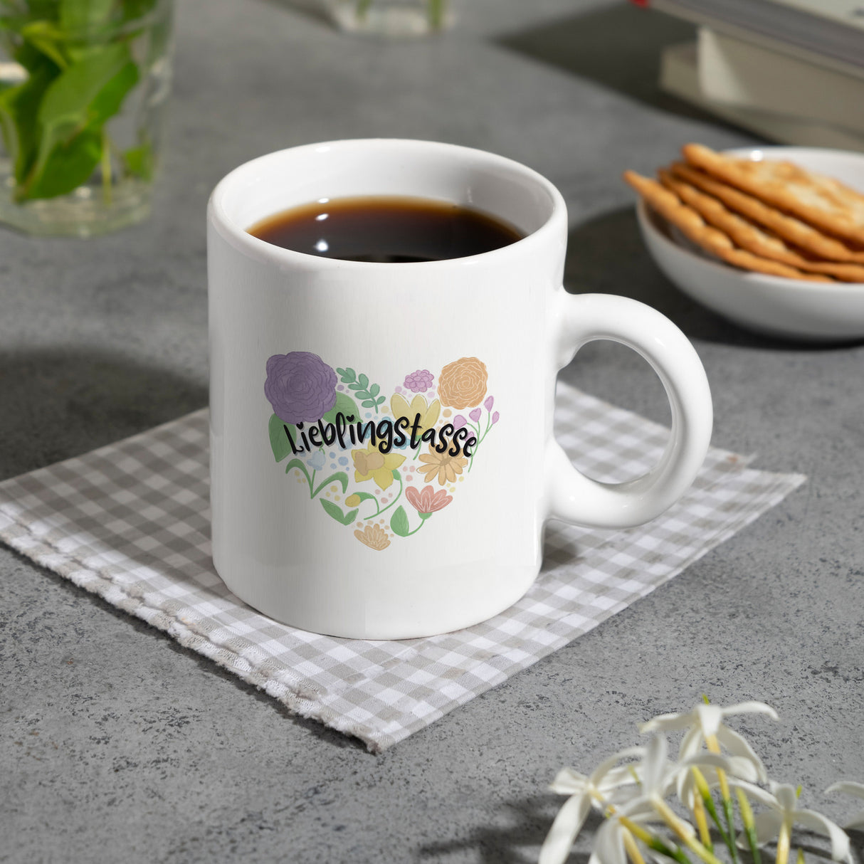 Lieblingstasse Kaffeebecher mit Blumen in Herzform