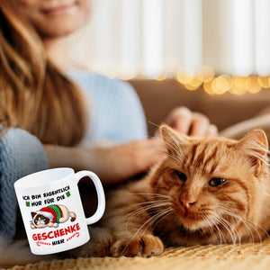 Grimmige Katze Kaffeebecher mit Spruch nur für die Geschenke hier