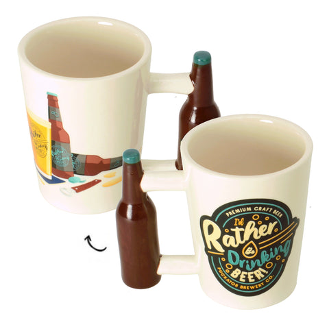 Bier Kaffeebecher mit Bierflasche als Griff