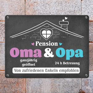 Pension Oma & Opa Metallschild in 15x20 cm mit Spruch Von zufriedenen Enkeln empfohlen