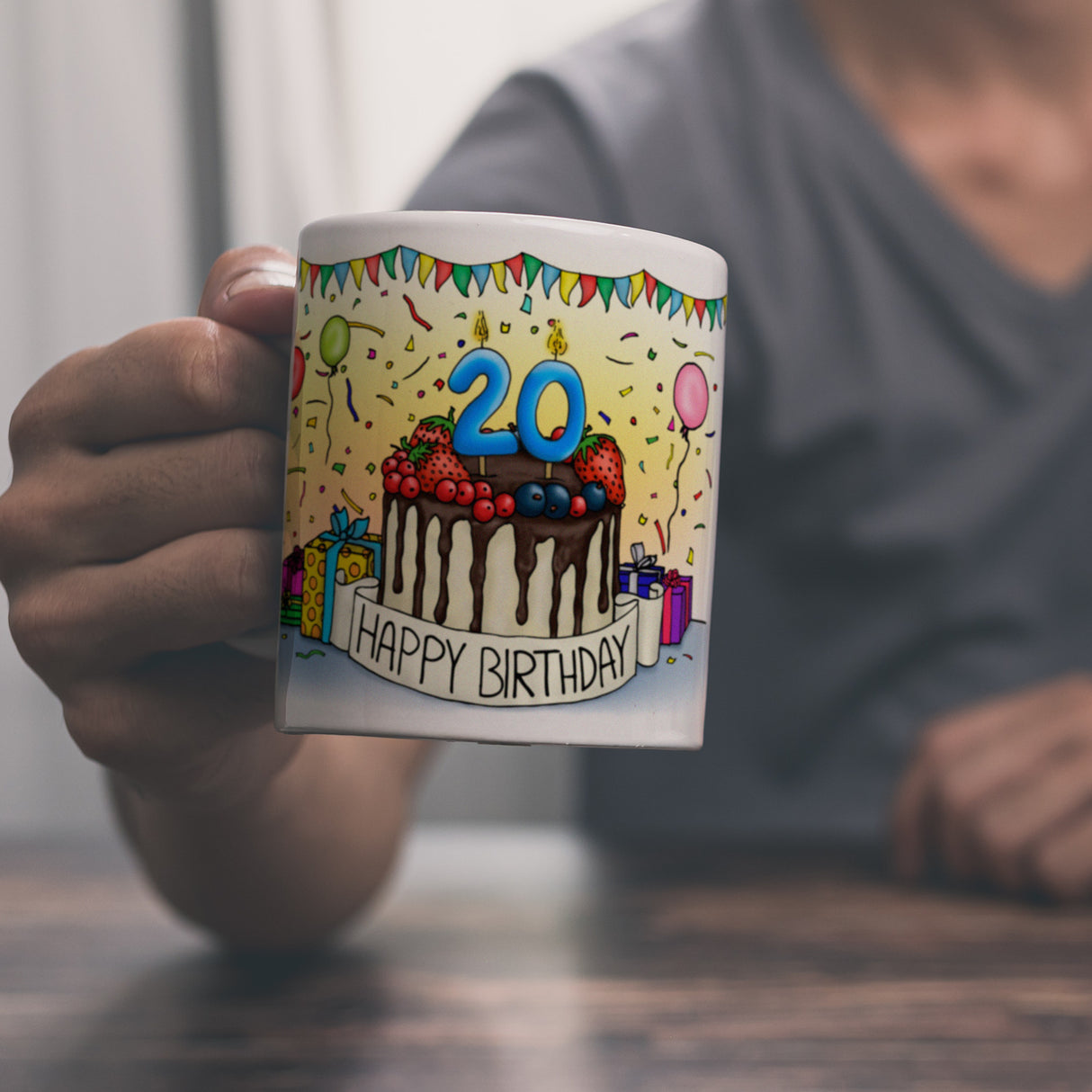 20. Geburtstag Tasse mit Kuchen und Geschenk und Anhänger: zum 7305. Tag