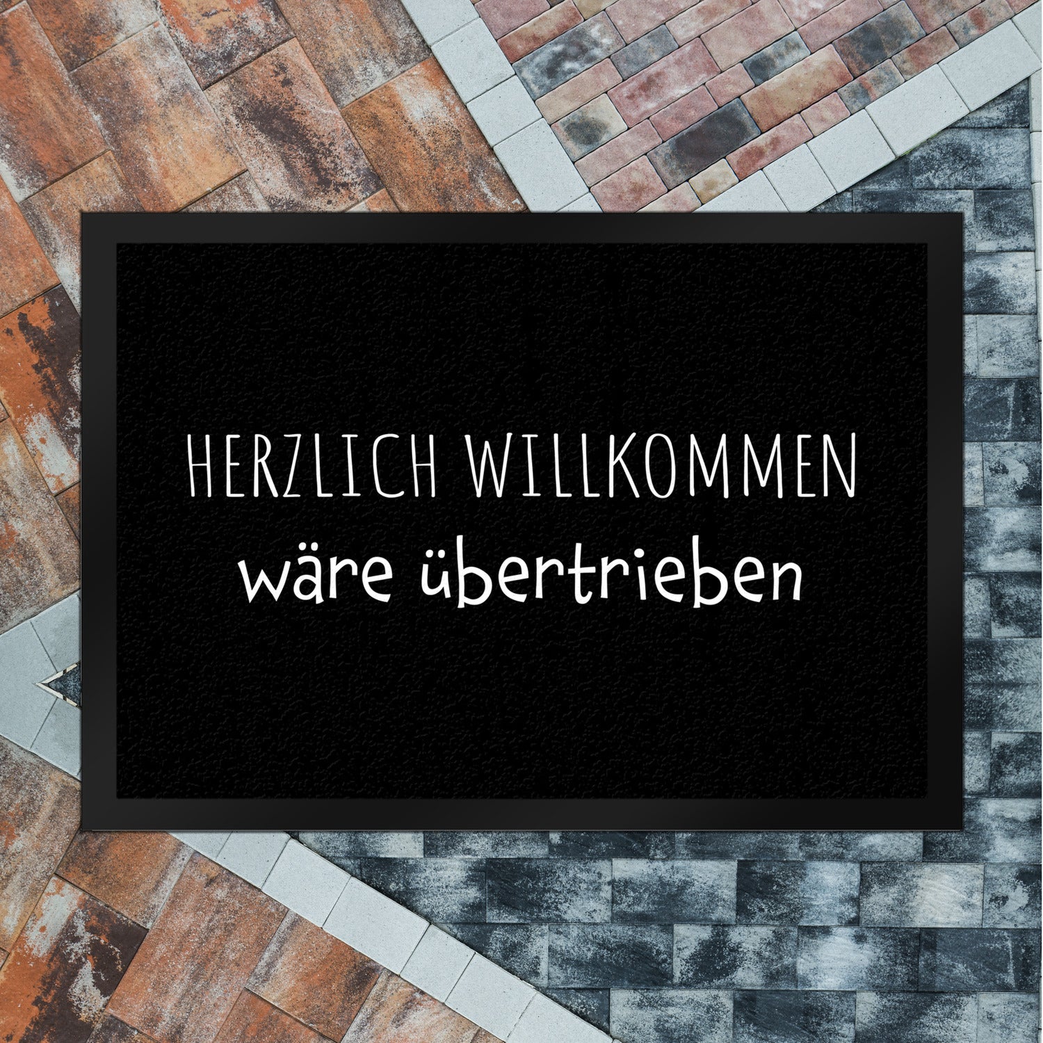 Trendaffe Fußmatte „Herzlich Willkommen, War Nur Spaß Hau Ab“ – 50x35 Cm, Schwarz-weiß, Randlos
