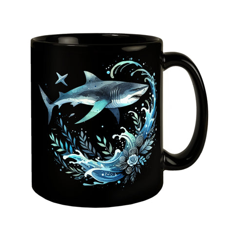 Haifisch im Wasser Tasse in Schwarz